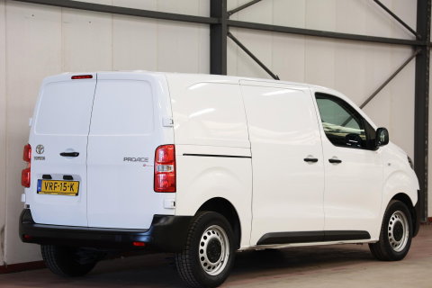 Toyota ProAce Worker 2.0 D-4D L2H1 LANG