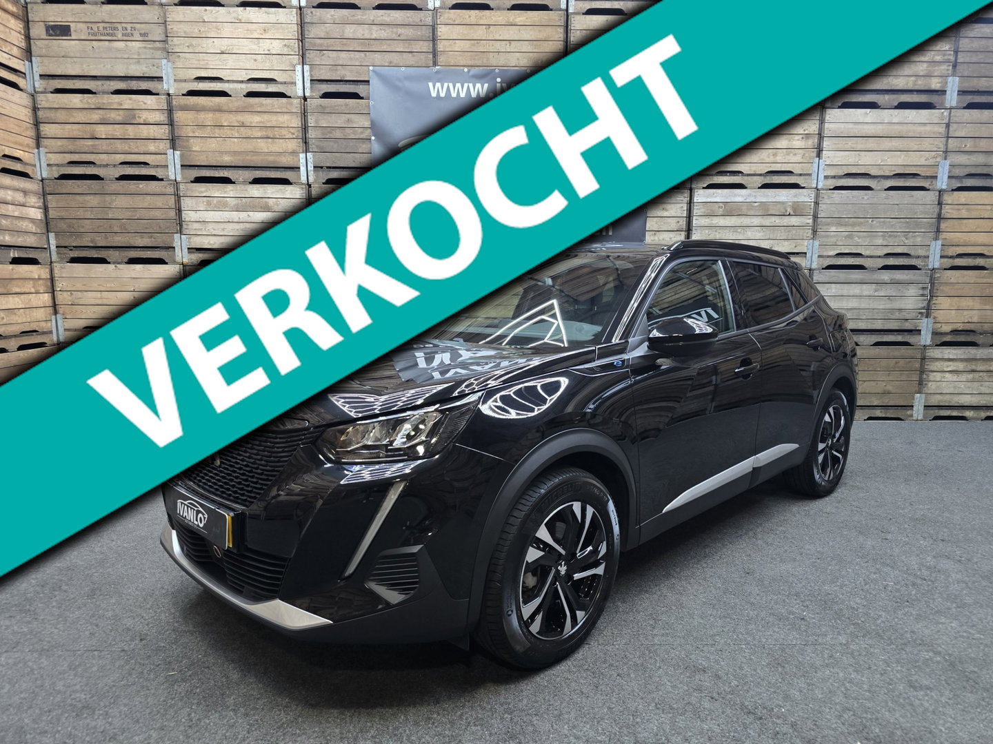 Peugeot e-2008 EV Allure Pack 50 kWh Carplay PDC LED Cruise Trekhaak Camera 17"LM