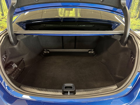 Mercedes-Benz C-Klasse 300 4MATIC AMG Line | Panoramadak | 360° Camera | 19'' Lichtmetaal | Sfeerverlichting | Digital Light | Elektrische Stoelen + Geheugen | Parkeersensoren