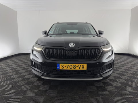 Škoda Kodiaq 1.5 TSI Business Edition (INCL.BTW) *LEATHER-FABRIC | FULL-LED | DIGI-COCKPIT | CAMERA | KEYLESS | DAB+ | NAVI-FULLMAP | SPORT-SEATS | PRIVACY-GLASS | ECC | PDC | CRUISE | 20''ALU | TOWBAR*