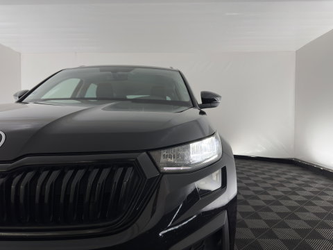 Škoda Kodiaq 1.5 TSI Business Edition (INCL.BTW) *LEATHER-FABRIC | FULL-LED | DIGI-COCKPIT | CAMERA | KEYLESS | DAB+ | NAVI-FULLMAP | SPORT-SEATS | PRIVACY-GLASS | ECC | PDC | CRUISE | 20''ALU | TOWBAR*