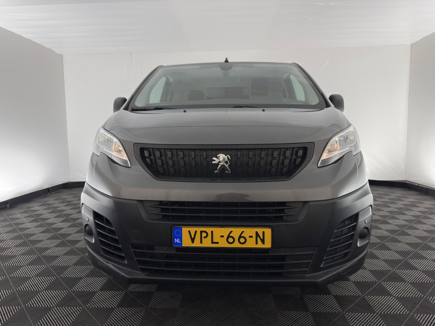 Peugeot e-Expert Standard Premium 75 kWh [3-Fase] {SOH-94%} Aut. *CARPLAY | CAMERA | AIRCO | COMFORT-SEATS | DAB+ | PDC | CRUISE*