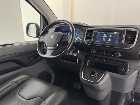 Peugeot e-Expert Standard Premium 75 kWh [3-Fase] {SOH-94%} Aut. *CARPLAY | CAMERA | AIRCO | COMFORT-SEATS | DAB+ | PDC | CRUISE*