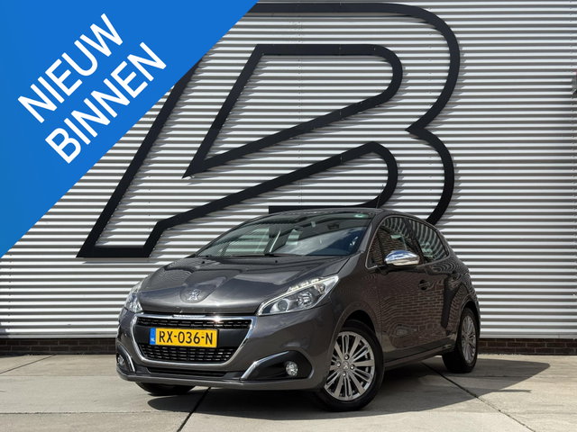 Peugeot 208 - 1.2 PureTech Blue Lease Executive 2e Eigenaar|Navi|Carplay|D-riem vv in 2025|Trekhaak|PDC|Clima|N.A.P|APK tot 02-2027