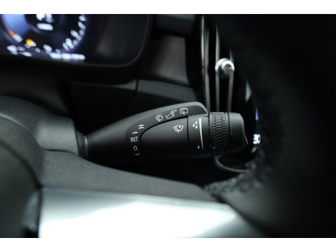 Volvo XC40 1.5 T5 Plug-in hybrid Plus Bright | Facelift | ACC | 360 camera | Elek. Stoelen | Blis | Stoel + stuurverw. | Tailord Wool