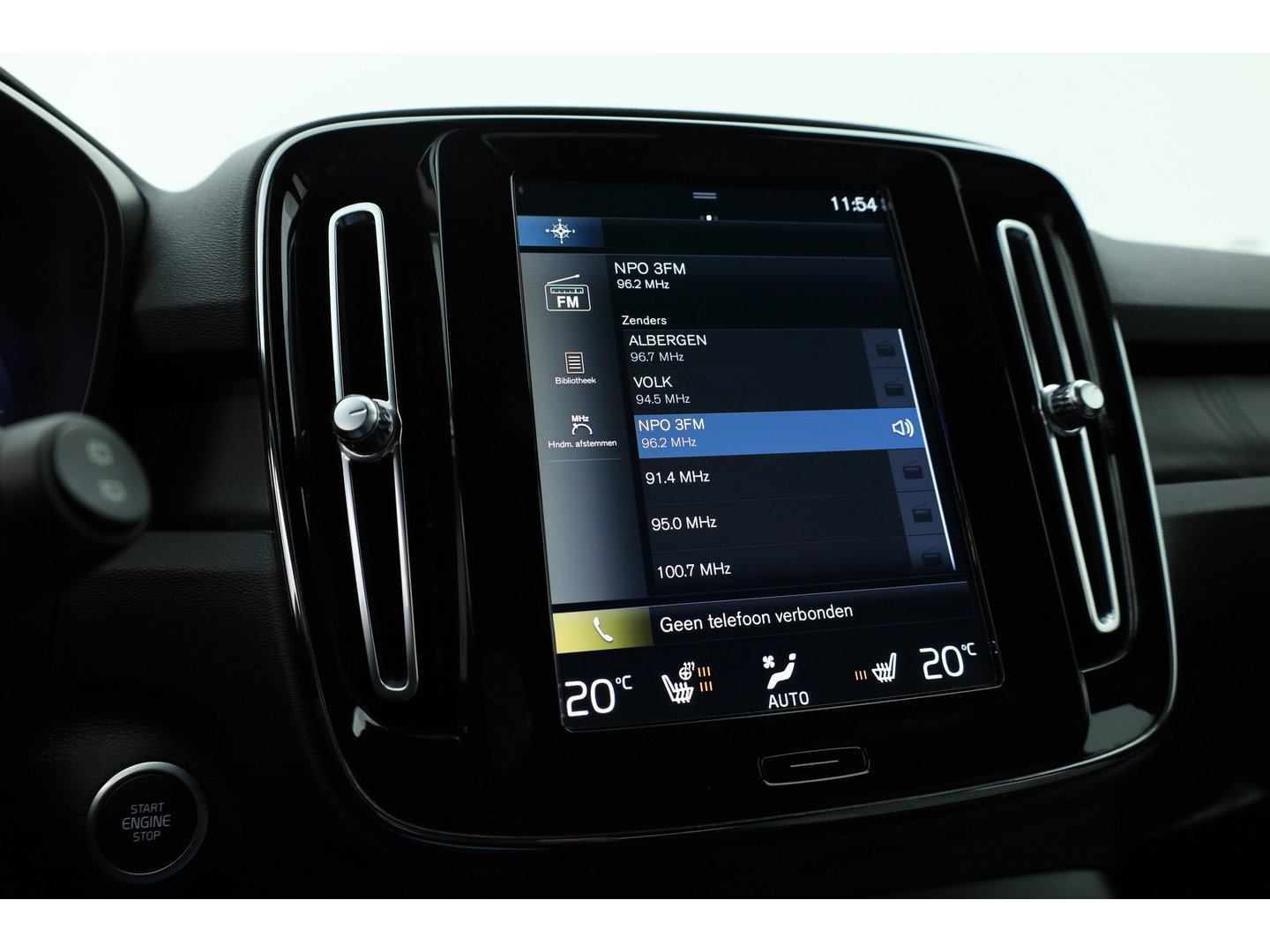 Volvo XC40 1.5 T5 Plug-in hybrid Plus Bright | Facelift | ACC | 360 camera | Elek. Stoelen | Blis | Stoel + stuurverw. | Tailord Wool