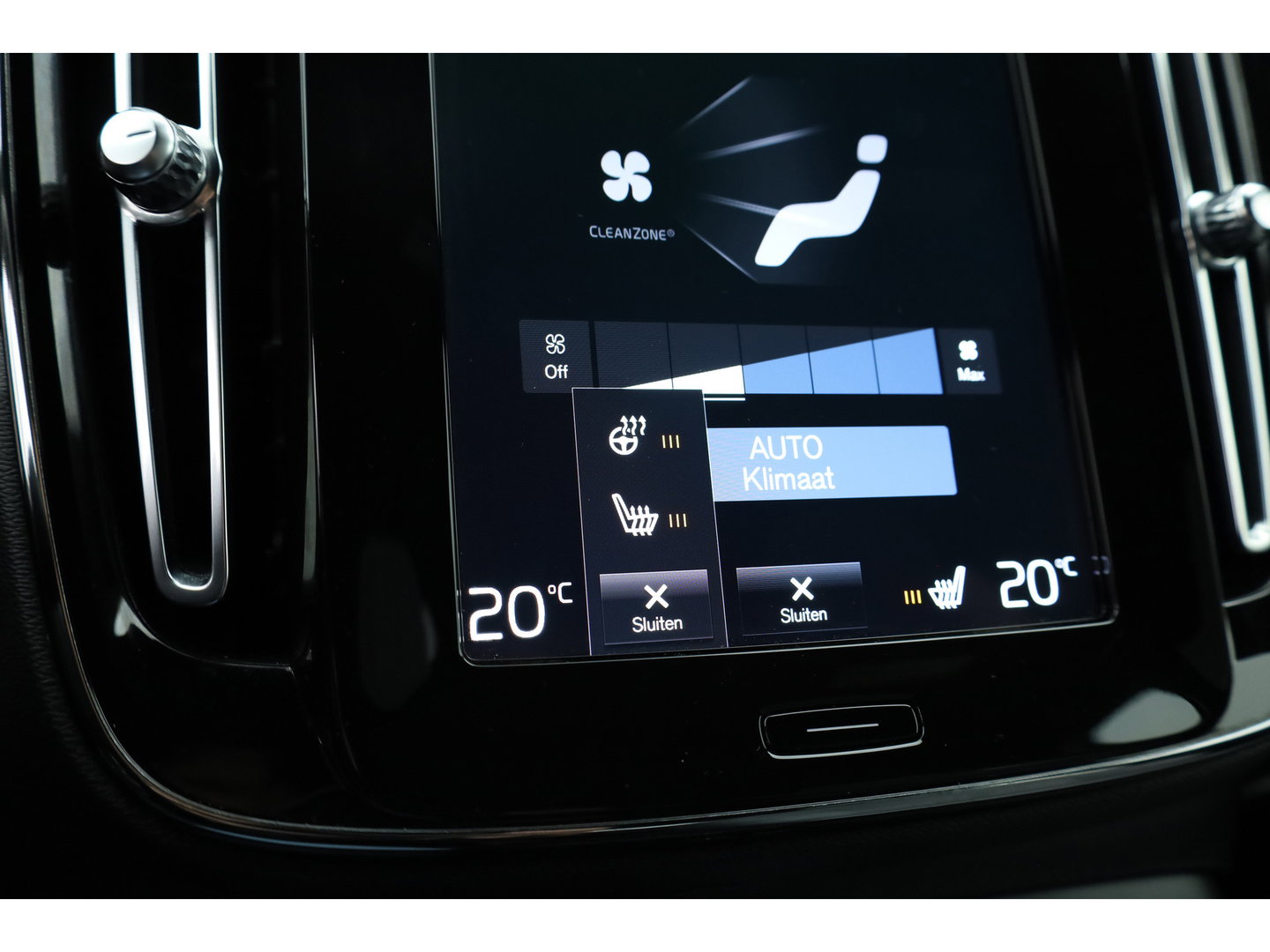 Volvo XC40 1.5 T5 Plug-in hybrid Plus Bright | Facelift | ACC | 360 camera | Elek. Stoelen | Blis | Stoel + stuurverw. | Tailord Wool