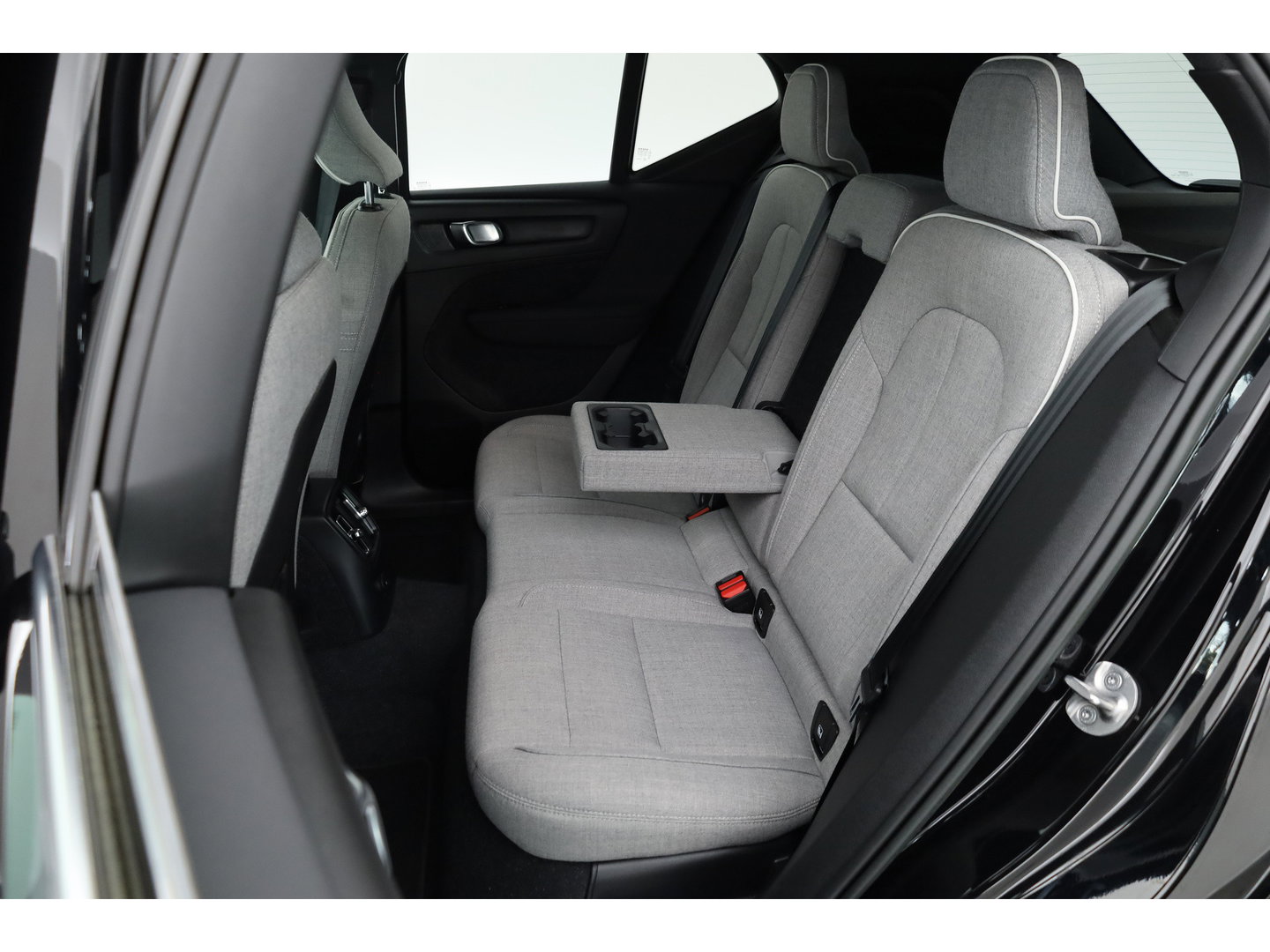 Volvo XC40 1.5 T5 Plug-in hybrid Plus Bright | Facelift | ACC | 360 camera | Elek. Stoelen | Blis | Stoel + stuurverw. | Tailord Wool