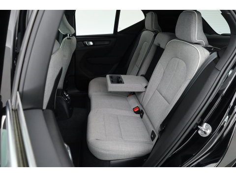 Volvo XC40 1.5 T5 Plug-in hybrid Plus Bright | Facelift | ACC | 360 camera | Elek. Stoelen | Blis | Stoel + stuurverw. | Tailord Wool