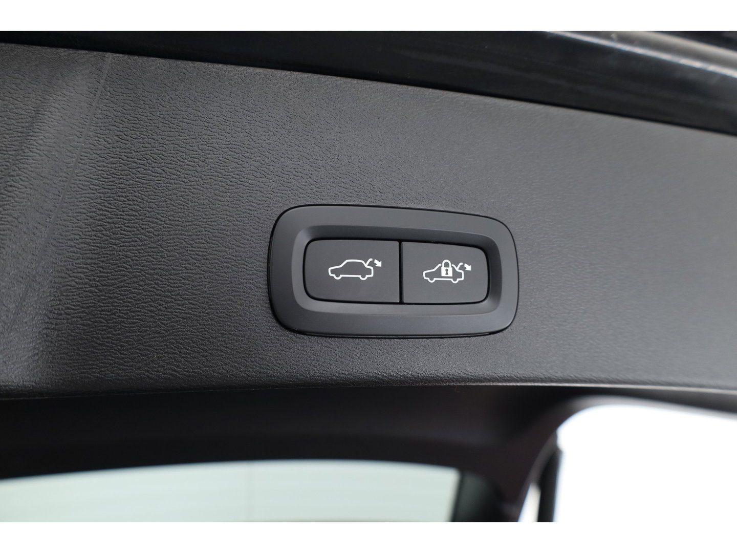 Volvo XC40 1.5 T5 Plug-in hybrid Plus Bright | Facelift | ACC | 360 camera | Elek. Stoelen | Blis | Stoel + stuurverw. | Tailord Wool