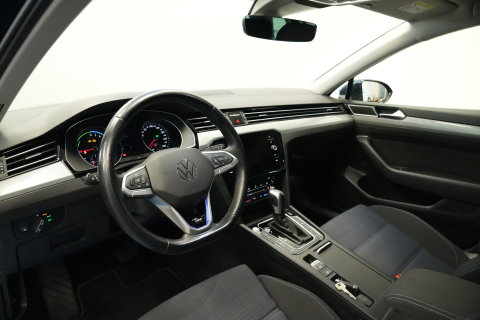Volkswagen Passat Variant 1.4 TSI PHEV GTE Business ACC Massage Camera Stoelverwarming 24 Maanden garantie* (Vraag naar de voorwaarden)