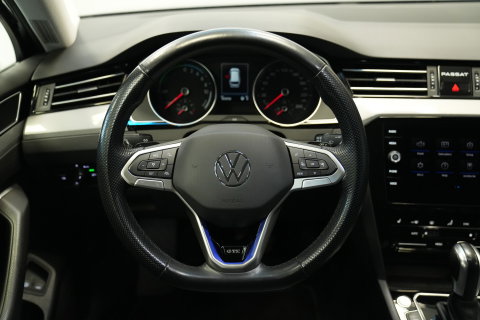 Volkswagen Passat Variant 1.4 TSI PHEV GTE Business ACC Massage Camera Stoelverwarming 24 Maanden garantie* (Vraag naar de voorwaarden)