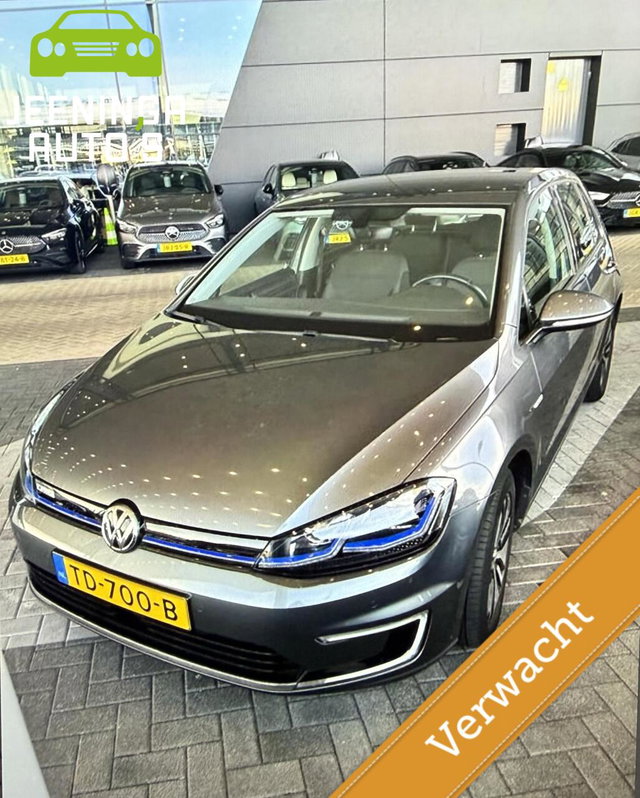 Volkswagen e-Golf - e-Golf|ACC|Navi|Clima|AppleCarPlay|Camera