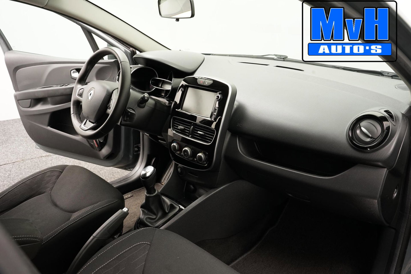 Renault Clio Estate 0.9 TCe Limited|TREKHAAK|CARPLAY|CRUISE
