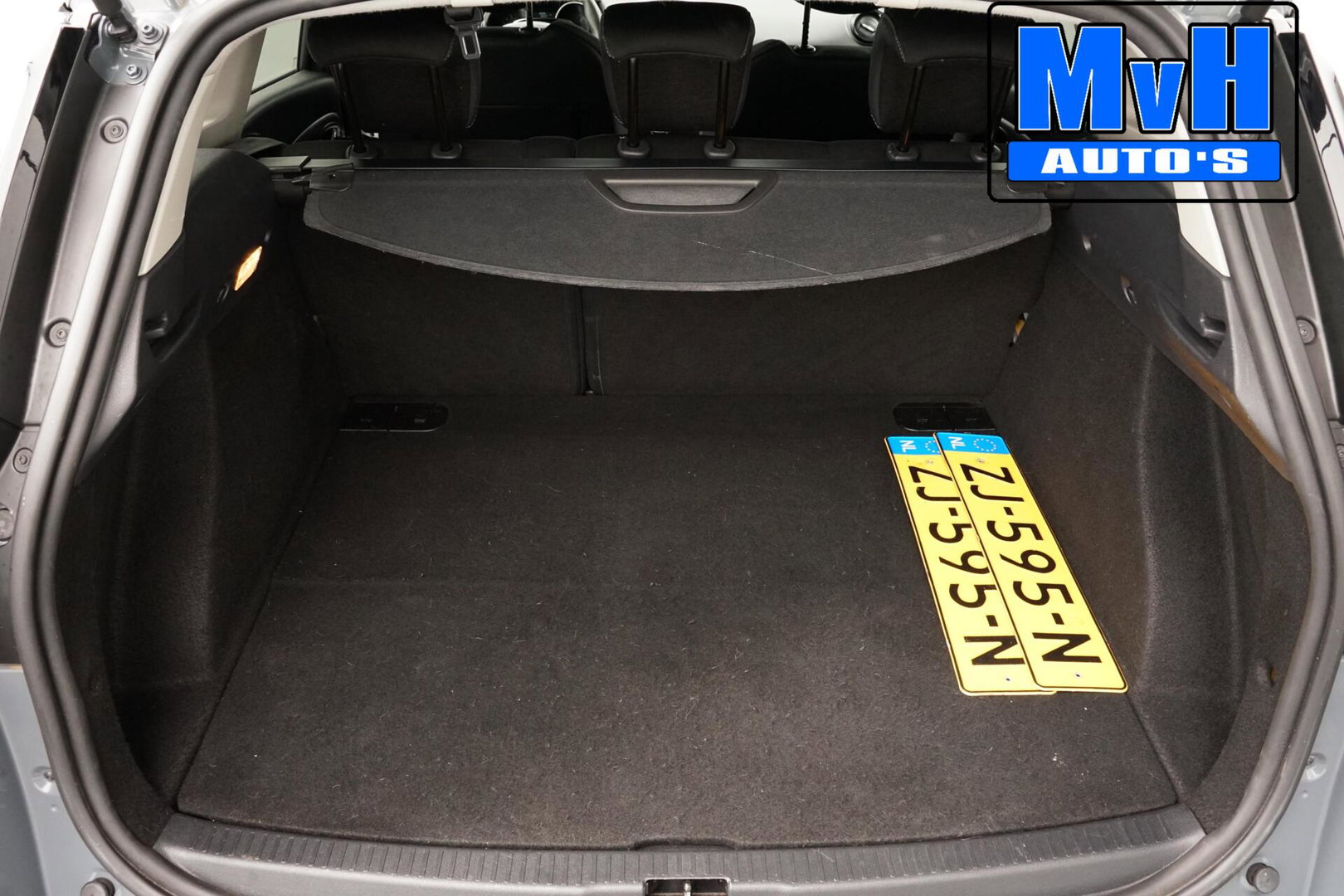 Renault Clio Estate 0.9 TCe Limited|TREKHAAK|CARPLAY|CRUISE
