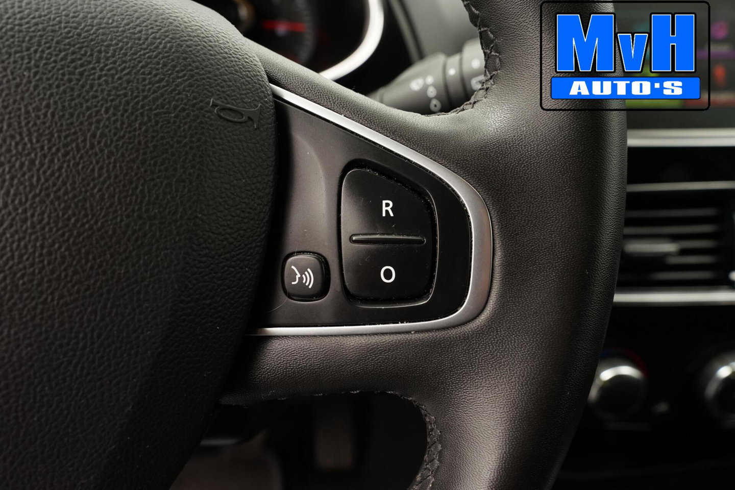 Renault Clio Estate 0.9 TCe Limited|TREKHAAK|CARPLAY|CRUISE