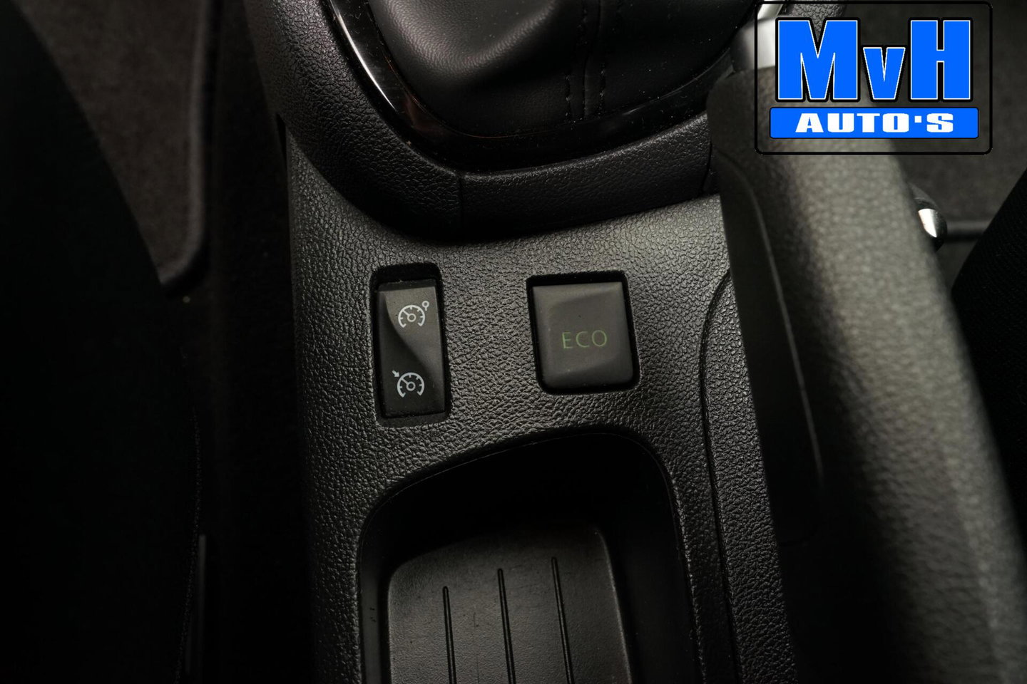 Renault Clio Estate 0.9 TCe Limited|TREKHAAK|CARPLAY|CRUISE