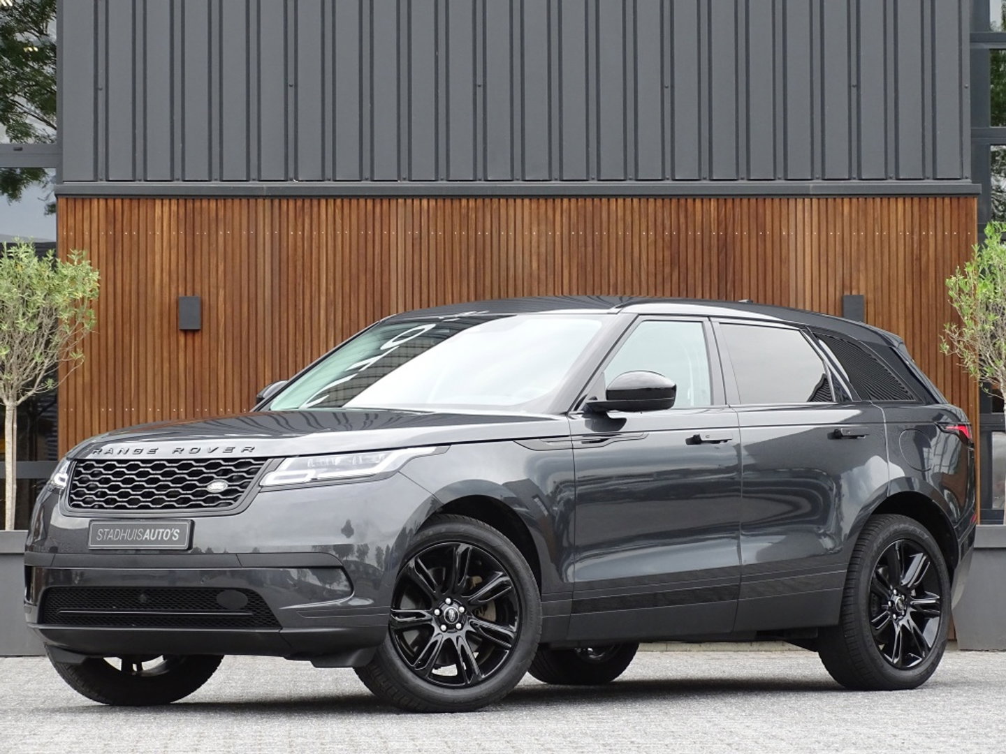 Land Rover Range Rover Velar P400e 404PK Hybrid S / 2023 / Meridian / Narvik Edit. / LED