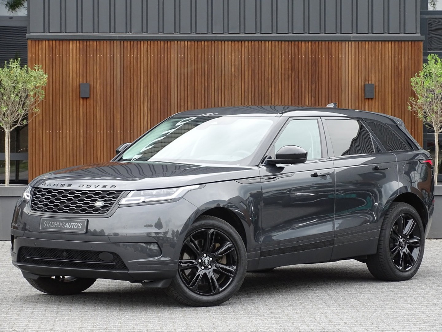 Land Rover Range Rover Velar P400e 404PK Hybrid S / 2023 / Meridian / Narvik Edit. / LED