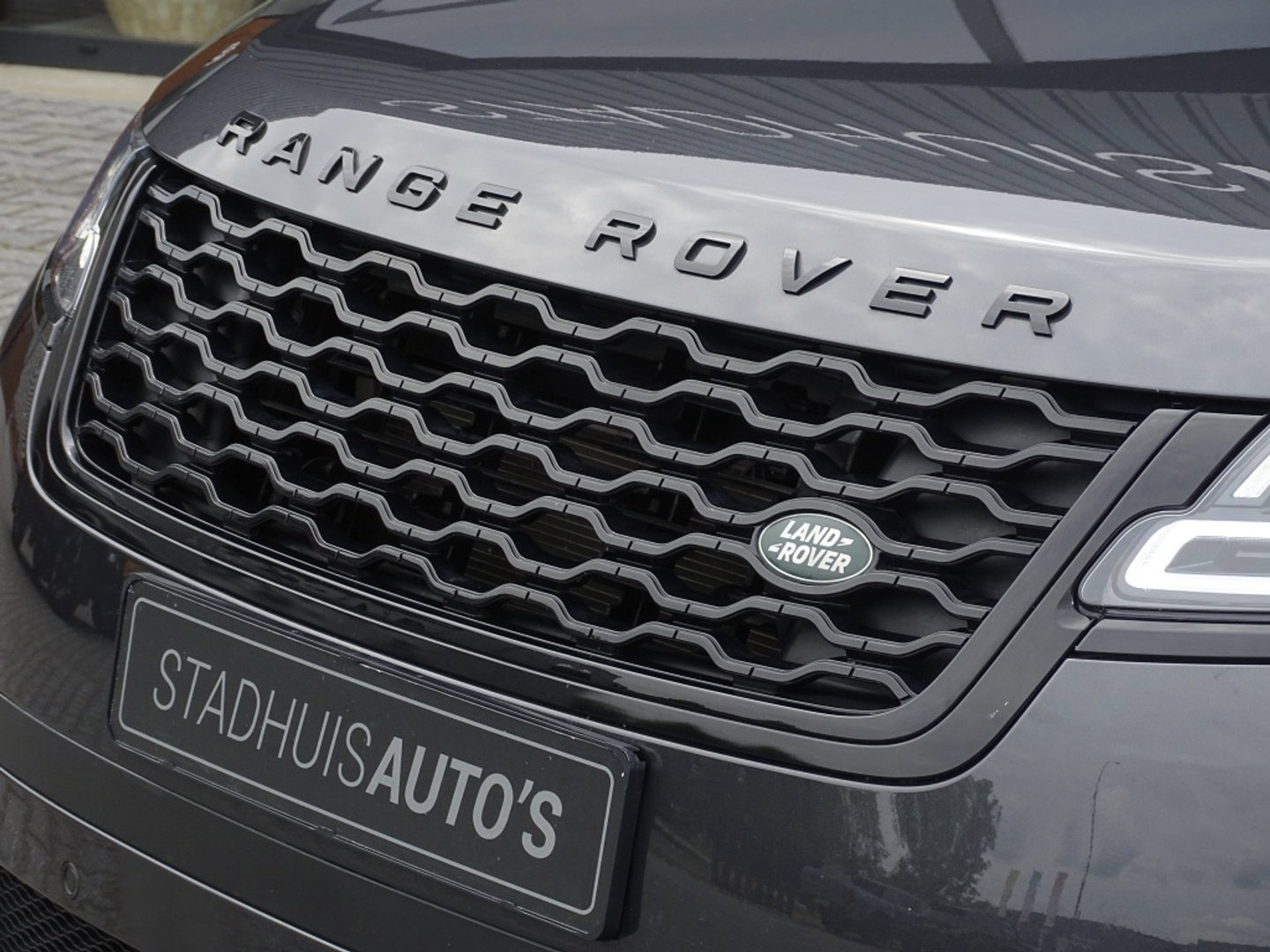 Land Rover Range Rover Velar P400e 404PK Hybrid S / 2023 / Meridian / Narvik Edit. / LED