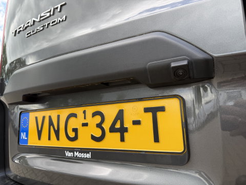 Ford Transit Custom 280 2.0 TDCI L1H1 Trend / vaste prijs rijklaar € 17.950 ex btw / lease vanaf € 302 / magnetic grey metallic / lichtmetalen velgen / airco / cruise / camera / trekhaak !
