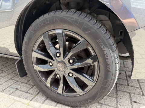 Ford Transit Custom 280 2.0 TDCI L1H1 Trend / vaste prijs rijklaar € 17.950 ex btw / lease vanaf € 302 / magnetic grey metallic / lichtmetalen velgen / airco / cruise / camera / trekhaak !