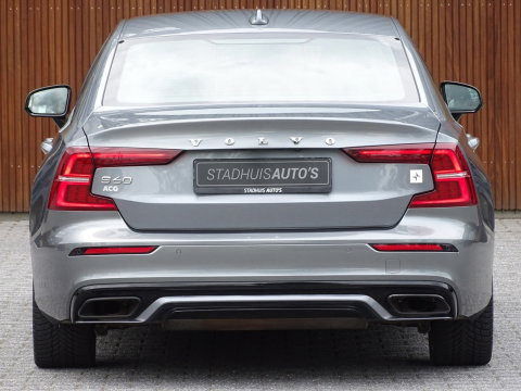 Volvo S60 T8 Polestar 405PK AWD / Harman Kardon / Brembo