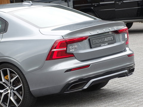 Volvo S60 T8 Polestar 405PK AWD / Harman Kardon / Brembo