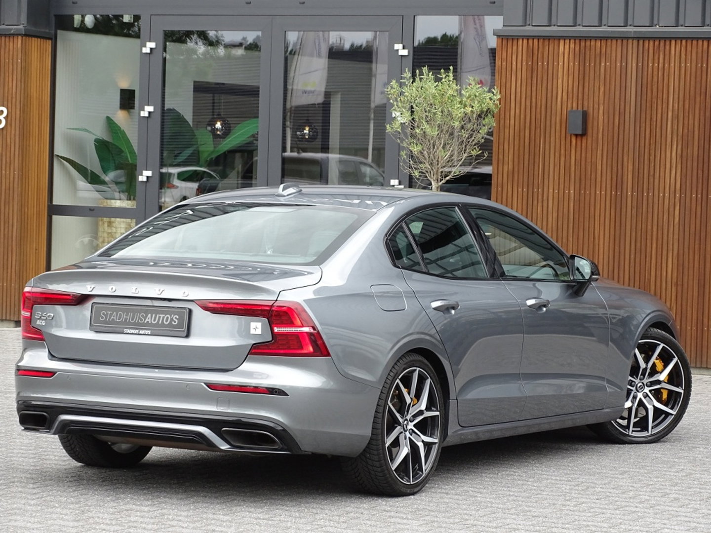 Volvo S60 T8 Polestar 405PK AWD / Harman Kardon / Brembo