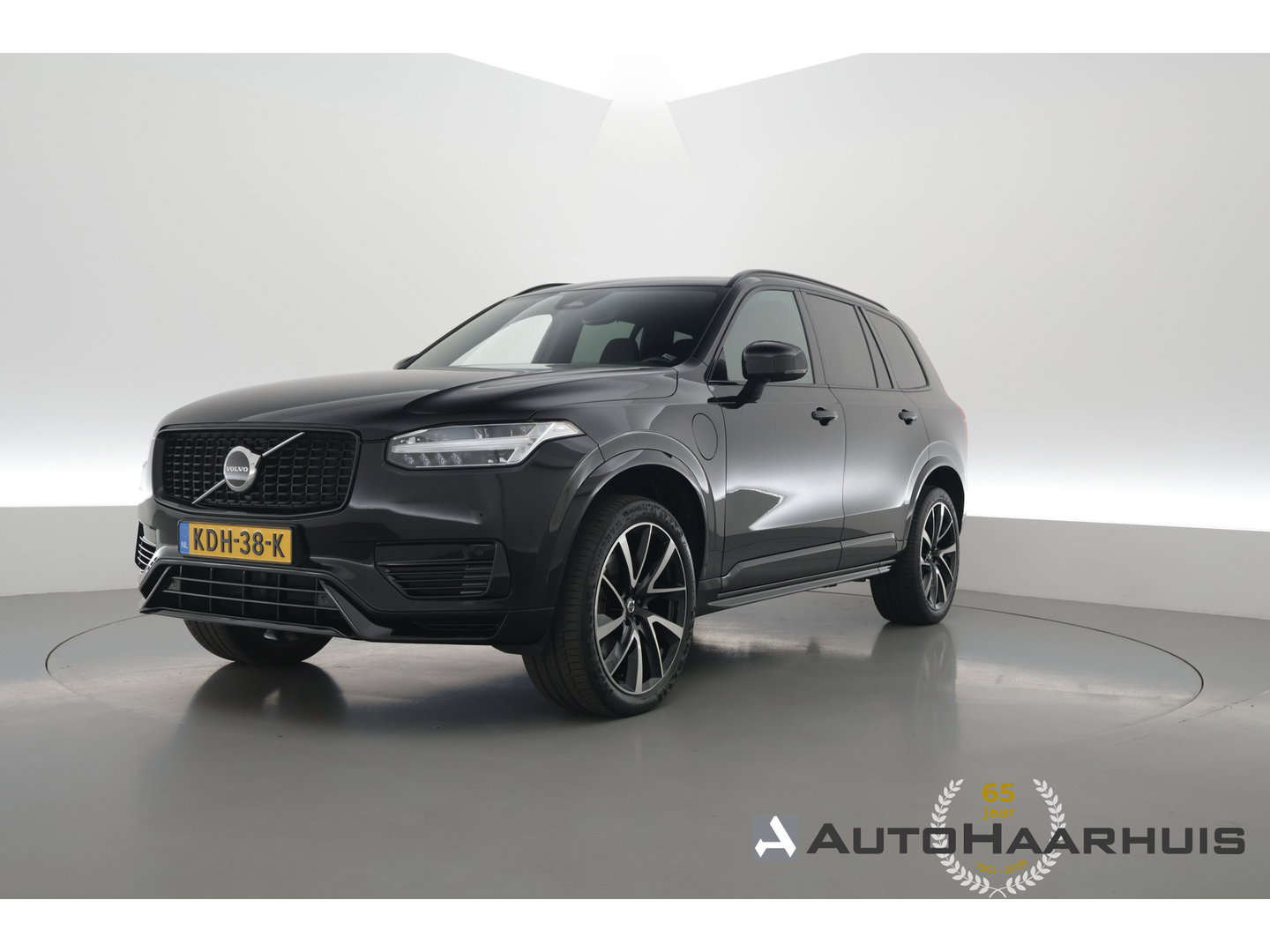 Volvo XC90 T8 Recharge Plus Dark | SOH 97,3% | Long Range | Pilot Assist | Memory seats | 4x Stoelverw. | H&K Audio | Leder | Nav + CarPlay | Keyless | 21''