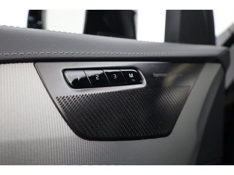 Volvo XC90 T8 Recharge Plus Dark | SOH 97,3% | Long Range | Pilot Assist | Memory seats | 4x Stoelverw. | H&K Audio | Leder | Nav + CarPlay | Keyless | 21''