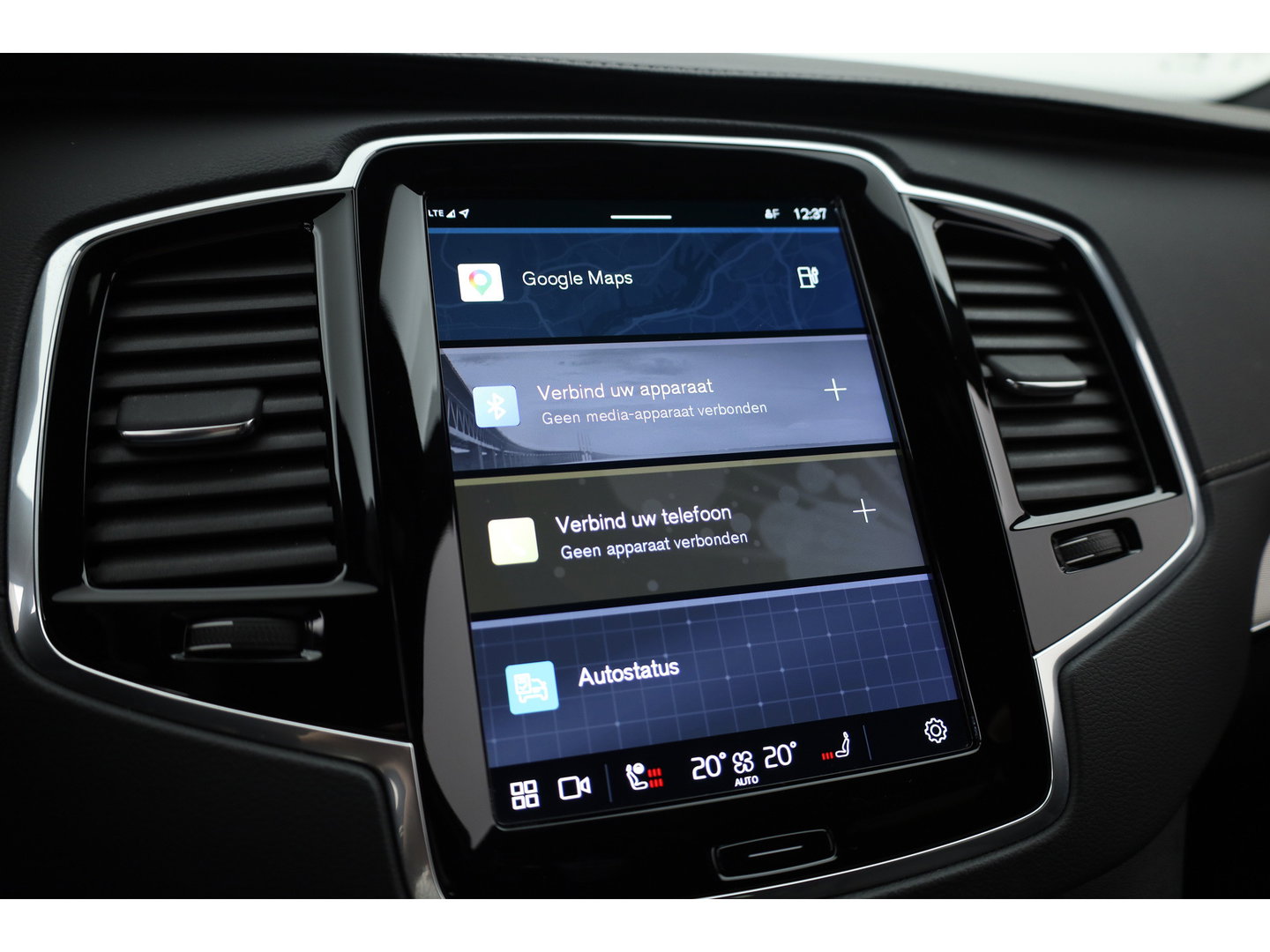 Volvo XC90 T8 Recharge Plus Dark | SOH 97,3% | Long Range | Pilot Assist | Memory seats | 4x Stoelverw. | H&K Audio | Leder | Nav + CarPlay | Keyless | 21''