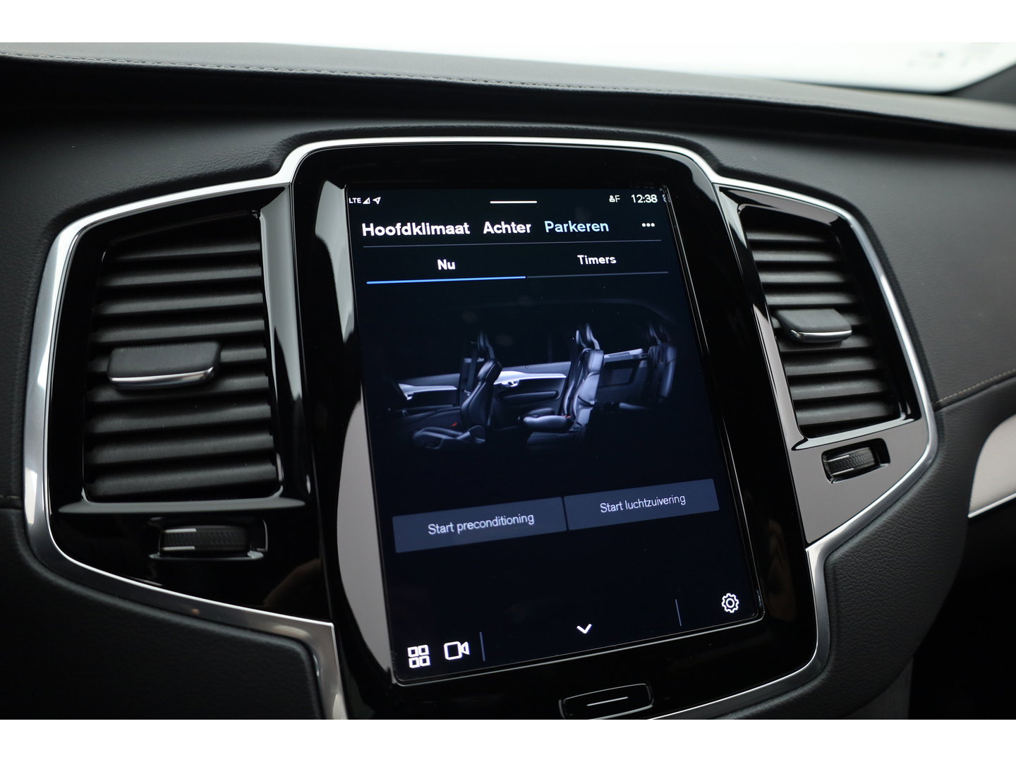 Volvo XC90 T8 Recharge Plus Dark | SOH 97,3% | Long Range | Pilot Assist | Memory seats | 4x Stoelverw. | H&K Audio | Leder | Nav + CarPlay | Keyless | 21''