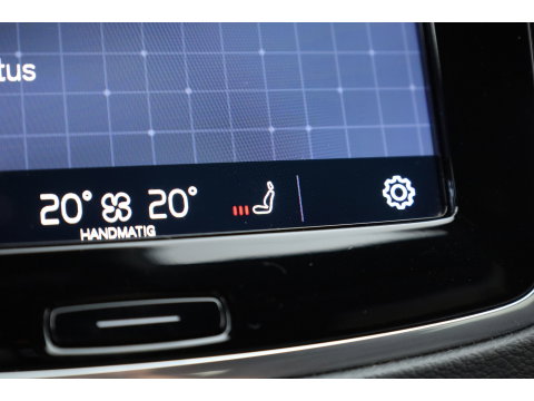 Volvo XC90 T8 Recharge Plus Dark | SOH 97,3% | Long Range | Pilot Assist | Memory seats | 4x Stoelverw. | H&K Audio | Leder | Nav + CarPlay | Keyless | 21''