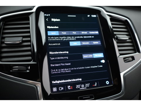 Volvo XC90 T8 Recharge Plus Dark | SOH 97,3% | Long Range | Pilot Assist | Memory seats | 4x Stoelverw. | H&K Audio | Leder | Nav + CarPlay | Keyless | 21''