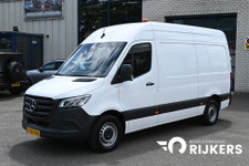 Mercedes-Benz Sprinter - 317 CDI L2H2 3500 KG trekhaak, LED, Geveerde stoel