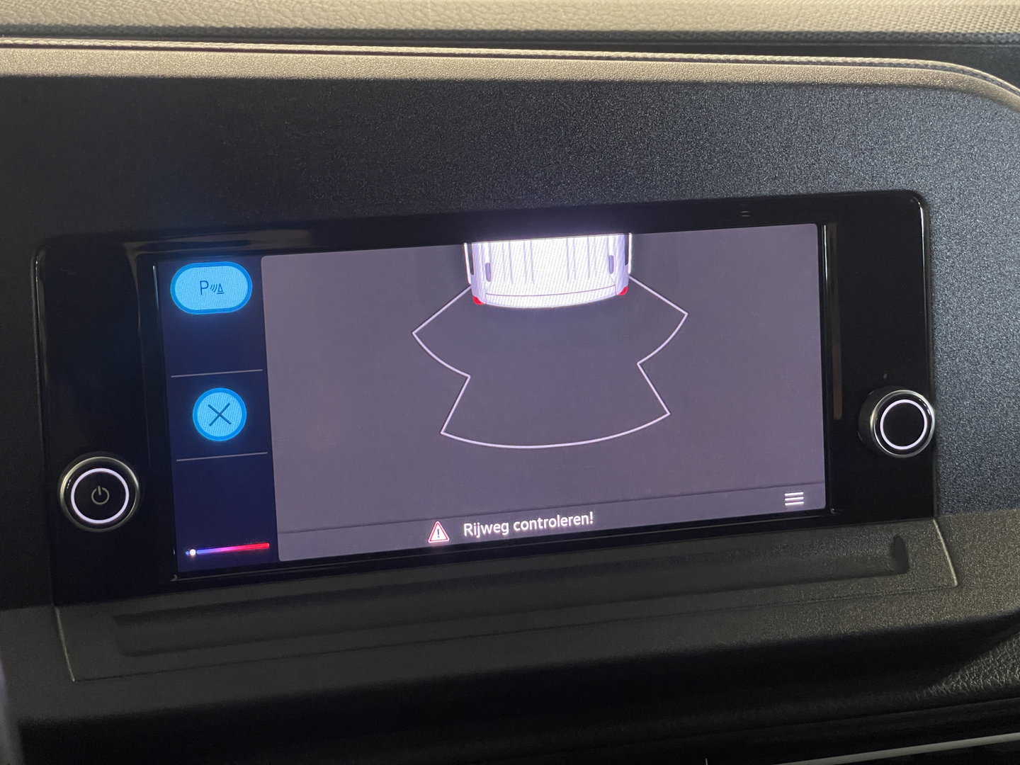 Volkswagen Caddy Cargo Maxi 2.0 TDI | Trekhaak | LED | Achterdeuren | Parkeersensoren | Cruise Control | DAB | Stop&GO |