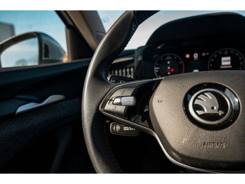 Škoda Superb Combi 1.5 TSI MHEV First Edition | TREKHAAK | CAMERA | LED | ALL SEASON BANDEN