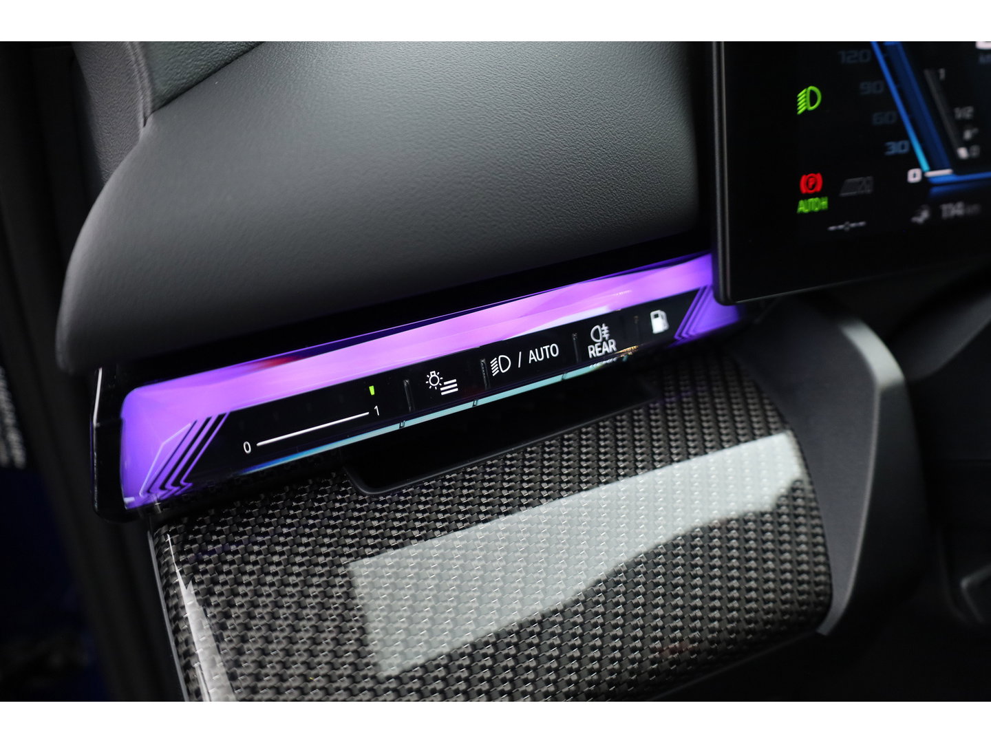 BMW 5 Serie Touring M5 727pk | Rijklaar! | Ultimate Pack | Keramisch | Bowers & Wilkins | M Marina Bay | Pano | Carbon