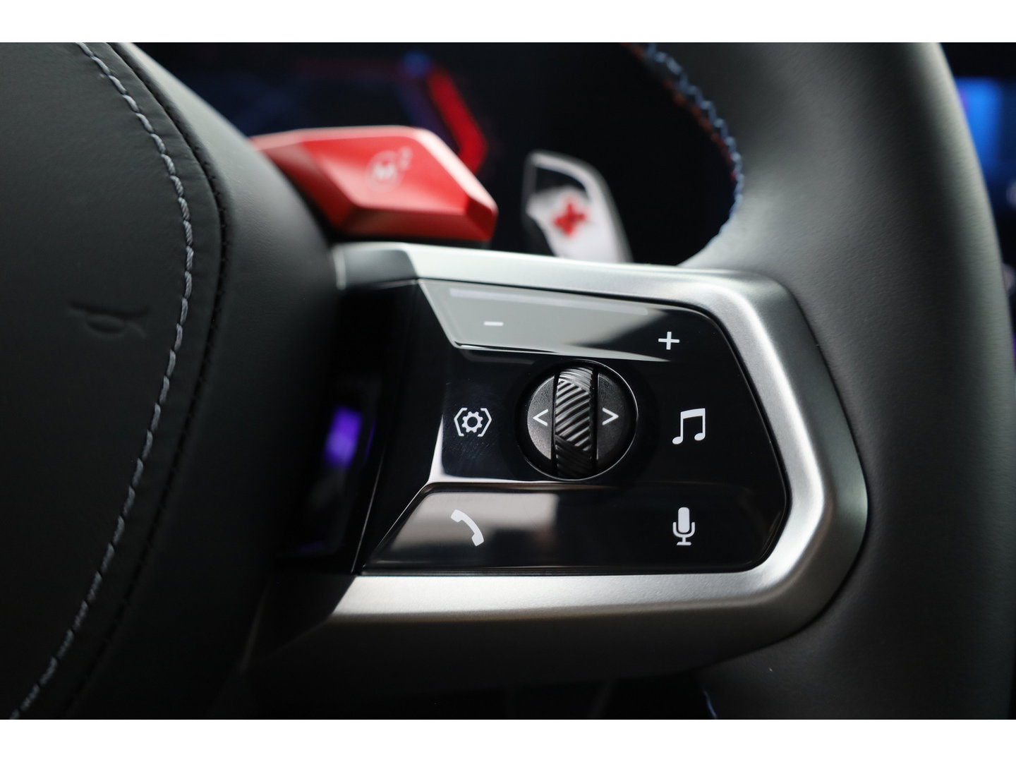 BMW 5 Serie Touring M5 727pk | Rijklaar! | Ultimate Pack | Keramisch | Bowers & Wilkins | M Marina Bay | Pano | Carbon