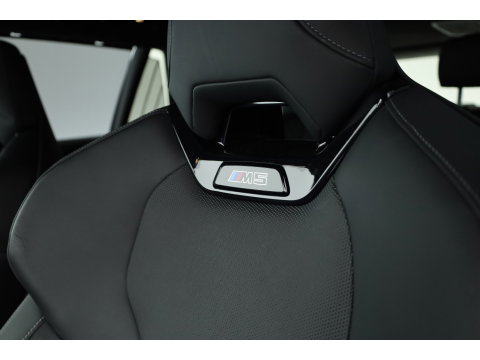 BMW 5 Serie Touring M5 727pk | Rijklaar! | Ultimate Pack | Keramisch | Bowers & Wilkins | M Marina Bay | Pano | Carbon
