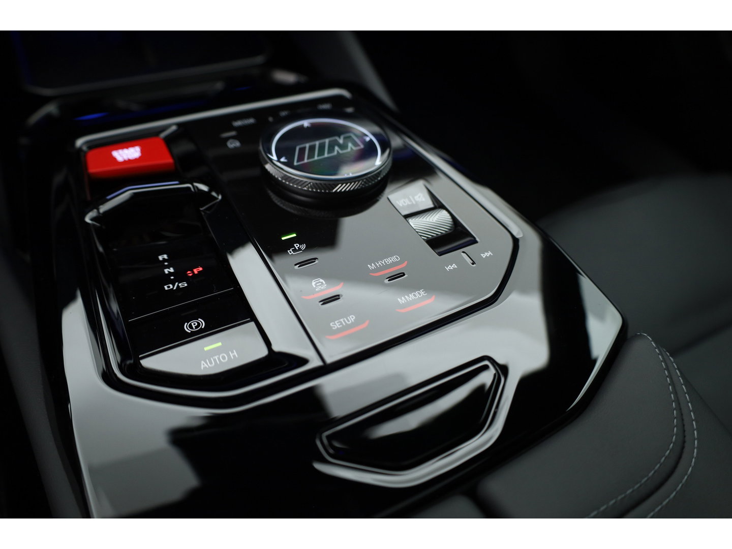 BMW 5 Serie Touring M5 727pk | Rijklaar! | Ultimate Pack | Keramisch | Bowers & Wilkins | M Marina Bay | Pano | Carbon