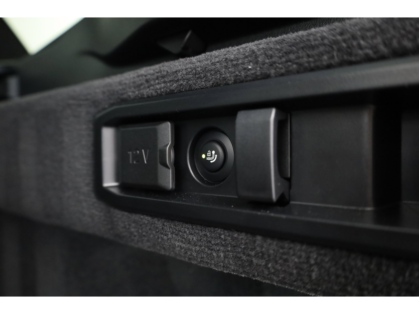 BMW 5 Serie Touring M5 727pk | Rijklaar! | Ultimate Pack | Keramisch | Bowers & Wilkins | M Marina Bay | Pano | Carbon