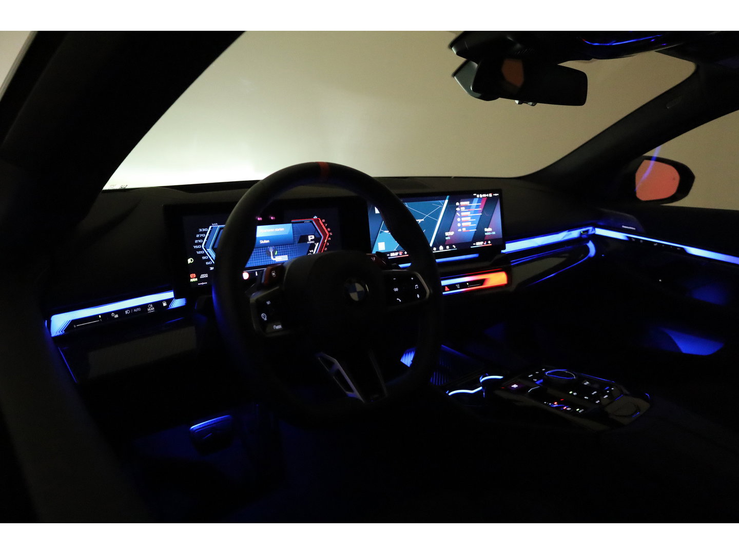 BMW 5 Serie Touring M5 727pk | Rijklaar! | Ultimate Pack | Keramisch | Bowers & Wilkins | M Marina Bay | Pano | Carbon