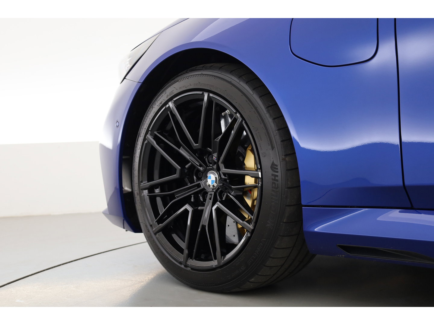 BMW 5 Serie Touring M5 727pk | Rijklaar! | Ultimate Pack | Keramisch | Bowers & Wilkins | M Marina Bay | Pano | Carbon