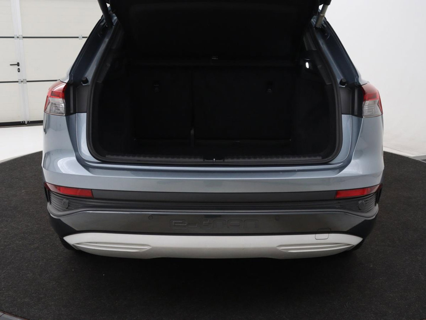 Audi Q4 e-tron 35 Launch edition Advanced 55 kWh | SOH 91% | Carplay | Stoelverwarming| Matrix LED | DAB | Cruise control | Parkeerhulp | Virtual cockpit | Navigatie