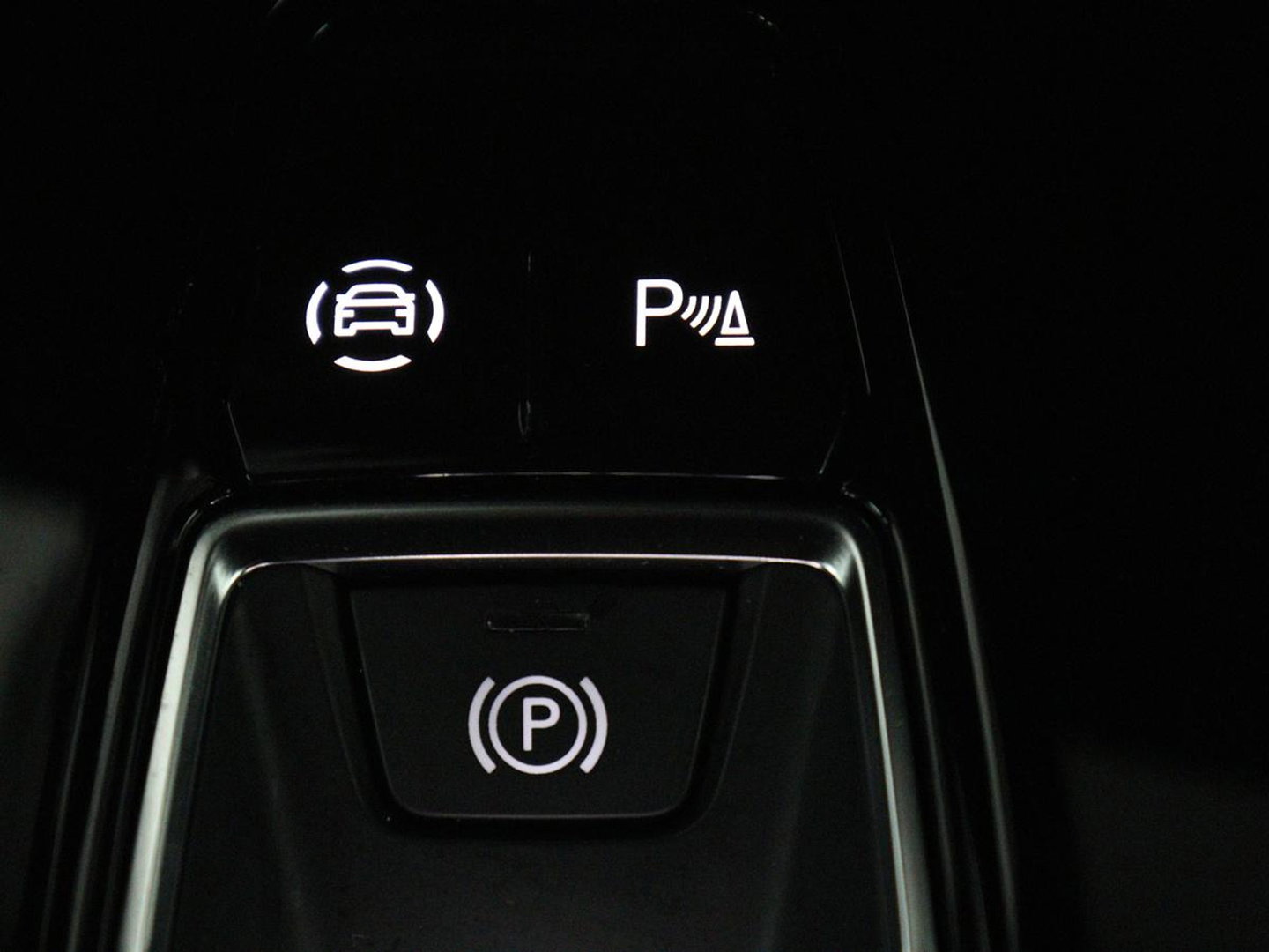 Audi Q4 e-tron 35 Launch edition Advanced 55 kWh | SOH 91% | Carplay | Stoelverwarming| Matrix LED | DAB | Cruise control | Parkeerhulp | Virtual cockpit | Navigatie