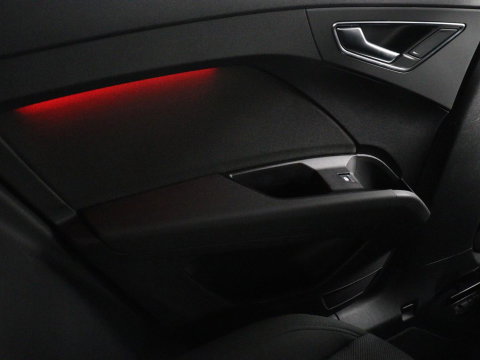 Audi Q4 e-tron 35 Launch edition Advanced 55 kWh | SOH 91% | Carplay | Stoelverwarming| Matrix LED | DAB | Cruise control | Parkeerhulp | Virtual cockpit | Navigatie