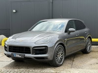 Porsche Cayenne - 3.0 E-Hybrid SPORT DESIGN | TOPSTAAT