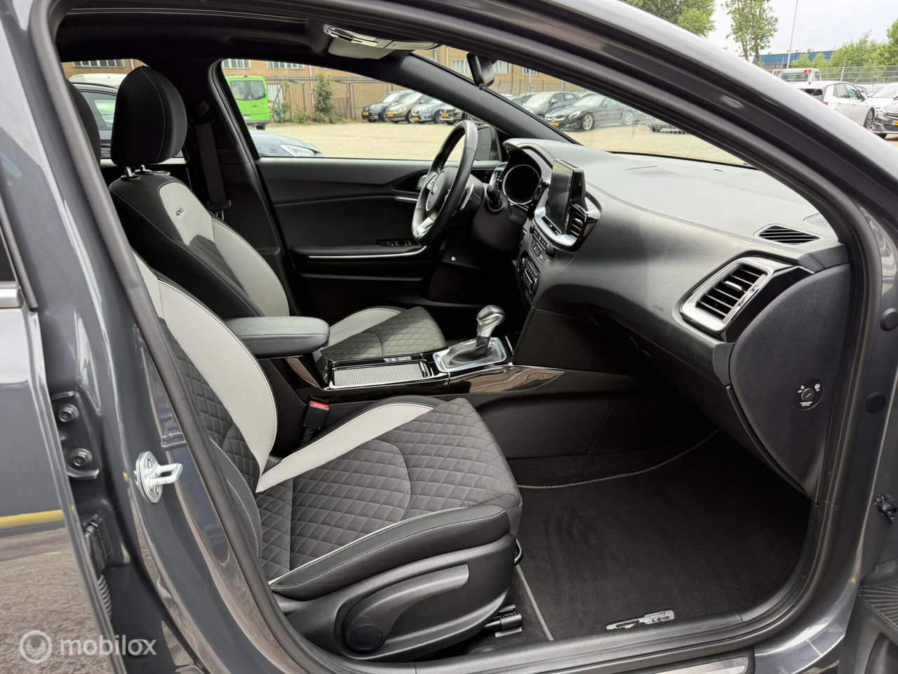 Kia ProCeed